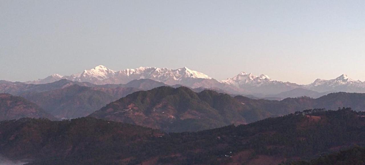 Himalaya Mount View Resort Каусани Экстерьер фото