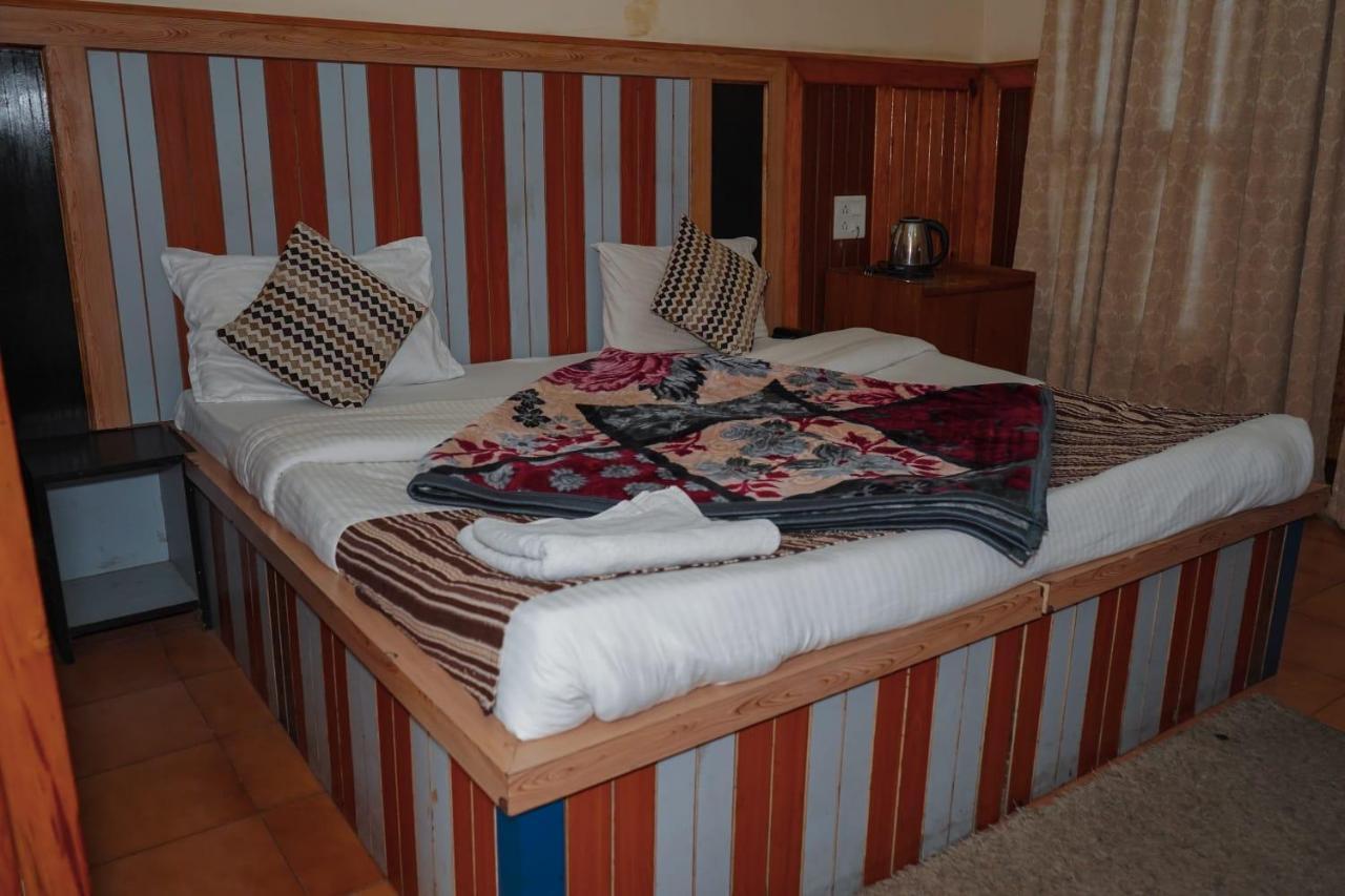 Himalaya Mount View Resort Каусани Экстерьер фото