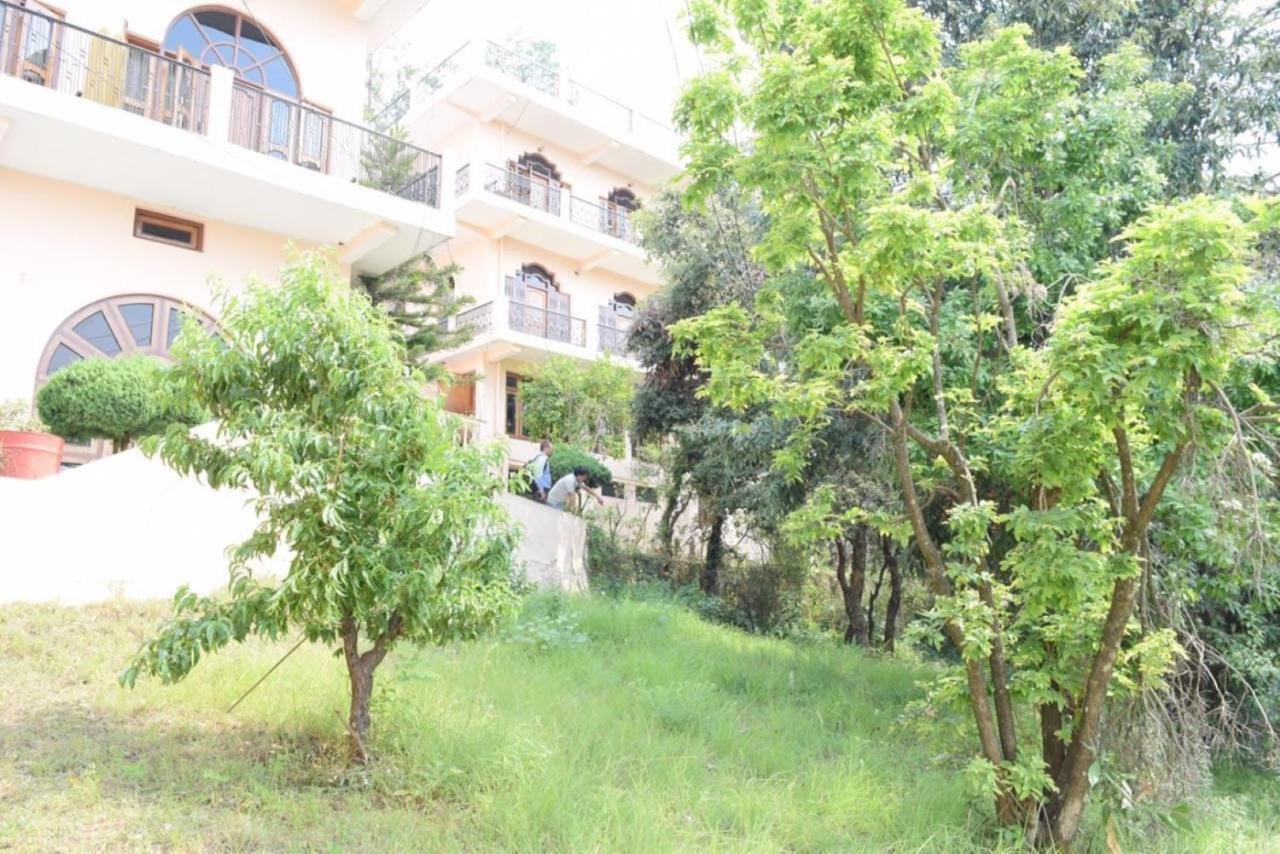 Himalaya Mount View Resort Каусани Экстерьер фото